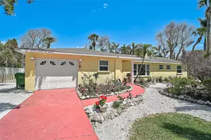 322 S Washington Dr, Sarasota, FL 34236 - Photo 1
