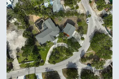 105 Island Circle, Sarasota, FL 34242 - Photo 1
