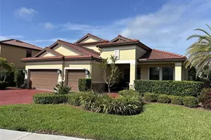 4622 Grand Lakeside Dr, Palm Harbor, FL 34684 - Photo 1