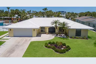 508 70th Street, Holmes Beach, FL 34217 - Photo 1