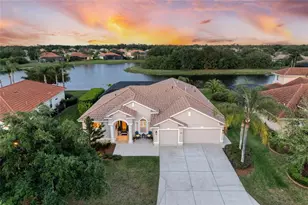 251 Dove Trl, Bradenton, FL 34212 - Photo 1