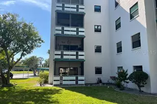 5970 80th St N, Saint Petersburg, FL 33709 - Photo 1