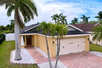 4826 San Ortebello Drive, Bradenton, FL 34208 - Photo 1