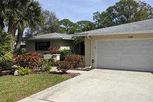 7127 Fairway Bend Ln, Sarasota, FL 34243 - Photo 1