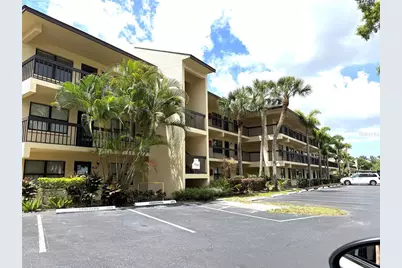 425 30th Avenue W #C204, Bradenton, FL 34205 - Photo 1