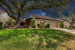 3955 Glen Oaks Manor Dr, Sarasota, FL 34232 - Photo 1