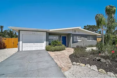 1112 65th Street NW, Bradenton, FL 34209 - Photo 1