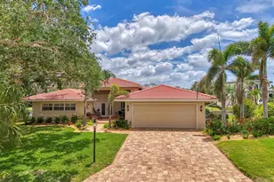 1038 Contento St, Sarasota, FL 34242 - Photo 1