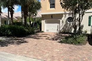 8110 W Cardena Ln, Sarasota, FL 34238 - Photo 1