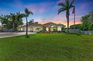 7420 Tuttle Ave, Sarasota, FL 34243 - Photo 1