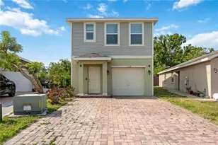 1122 42nd Terrace E, Bradenton, FL 34208 - Photo 1