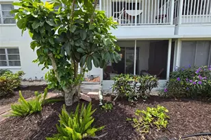 2207 Sunset Dr, Bradenton, FL 34207 - Photo 1