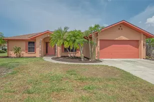 5004 32nd St E, Bradenton, FL 34203 - Photo 1