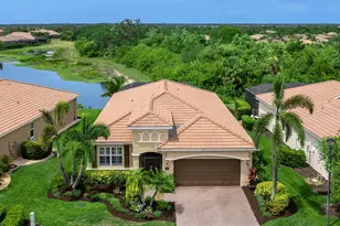 8911 Heritage Sound Dr, Bradenton, FL 34212 - Photo 1