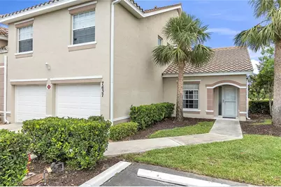 7637 Sweetbay Circle, Bradenton, FL 34203 - Photo 1