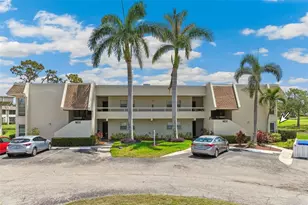 7193 W Country Club Dr N, Sarasota, FL 34243 - Photo 1