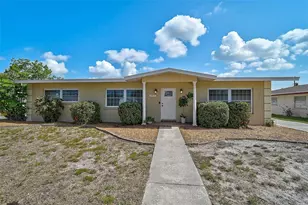 2708 27th Ave Dr W, Bradenton, FL 34205 - Photo 1