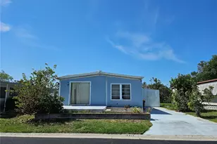 3212 Oakwood Blvd S, Sarasota, FL 34237 - Photo 1