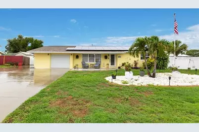 212 66th Avenue Drive W, Bradenton, FL 34207 - Photo 1