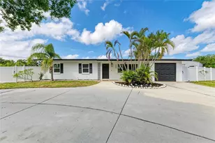3808 Cape Vista Dr, Bradenton, FL 34209 - Photo 1