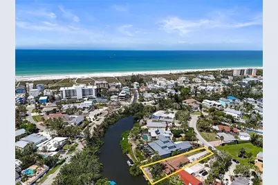 30 Island Circle, Sarasota, FL 34242 - Photo 1