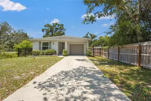 4251 Austin St, Sarasota, FL 34233 - Photo 1