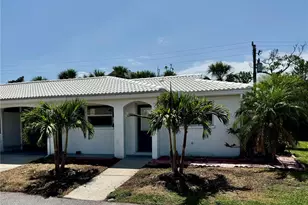 594 Spanish Dr S, Longboat Key, FL 34228 - Photo 1