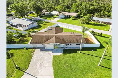 5200 Malaga Avenue, Sarasota, FL 34235 - Photo 1