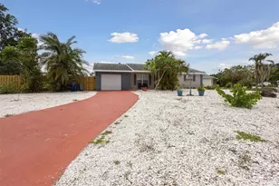 4303 83rd St W, Bradenton, FL 34209 - Photo 1