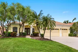 6811 Honeysuckle Trail, Lakewood Ranch, FL 34202 - Photo 1