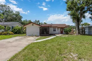 2558 Hawthorne St, Sarasota, FL 34239 - Photo 1