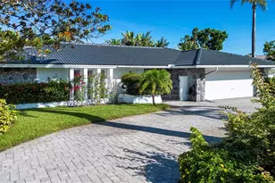 483 Partridge Cir, Sarasota, FL 34236 - Photo 1