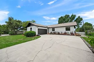 6738 Avenue D, Sarasota, FL 34231 - Photo 1