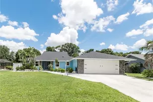 3915 Meadow Creek Dr, Sarasota, FL 34233 - Photo 1