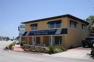 7778 Westmoreland Dr, Sarasota, FL 34243 - Photo 1