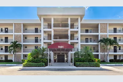 7461 W Country Club Drive N #206, Sarasota, FL 34243 - Photo 1