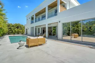 2124 Clematis Pl, Sarasota, FL 34239 - Photo 1