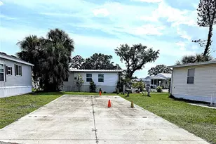 3275 26th Ave E, Bradenton, FL 34208 - Photo 1