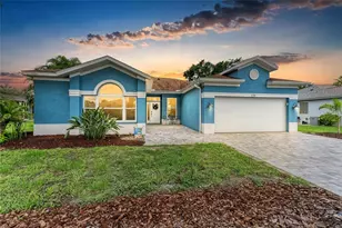 220 39th St NE, Bradenton, FL 34208 - Photo 1