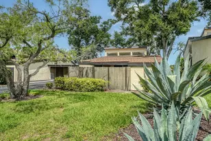 718 White Pine Tree Rd, Venice, FL 34285 - Photo 1