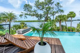 4907 Top Sail Dr, Nokomis, FL 34275 - Photo 1