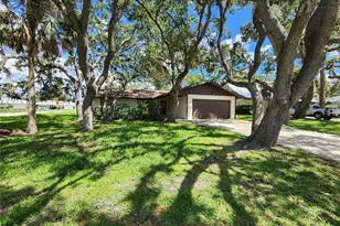 5629 Boulder Blvd, Sarasota, FL 34233 - Photo 1