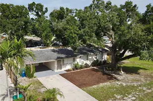 6031 11th St E, Bradenton, FL 34203 - Photo 1