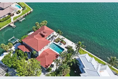 585 Gunwale Lane, Longboat Key, FL 34228 - Photo 1