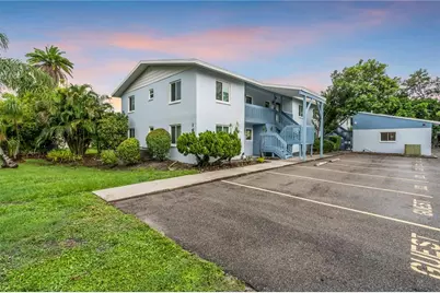 1670 Laurel Street #205, Sarasota, FL 34236 - Photo 1