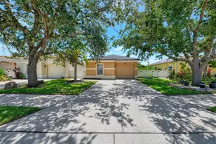 2446 28th Ave E, Palmetto, FL 34221 - Photo 1