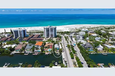 222 John Ringling Boulevard, Sarasota, FL 34236 - Photo 1