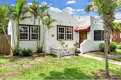 2523 11th Avenue W, Bradenton, FL 34205 - Photo 1