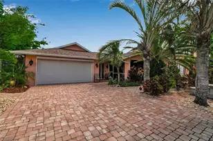 7908 19th Ave Dr W, Bradenton, FL 34209 - Photo 1