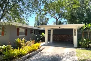 3976 Omega Ln, Sarasota, FL 34235 - Photo 1